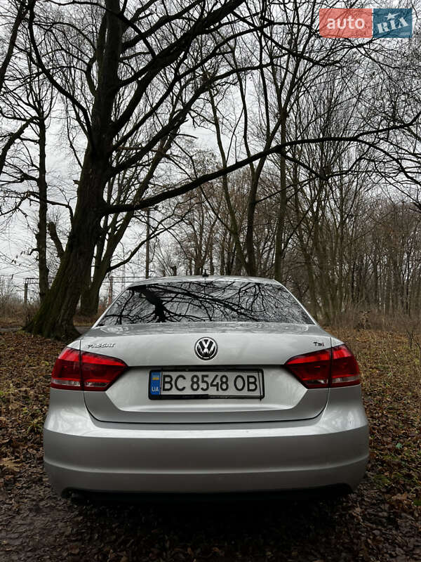 Седан Volkswagen Passat 2015 в Ходореві фото 44 Седан Volkswagen Passat 2015 в Ходореві
