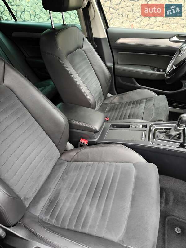 Універсал Volkswagen Passat 2015 в Тернополі