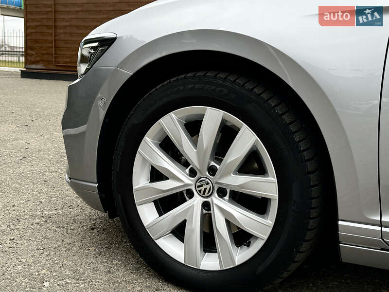 Універсал Volkswagen Passat 2019 в Києві фото 27 Універсал Volkswagen Passat 2019 в Києві
