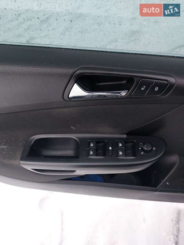 Седан Volkswagen Passat 2006 в Харькове