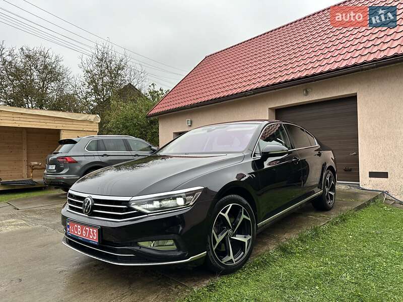 Volkswagen Passat 2021