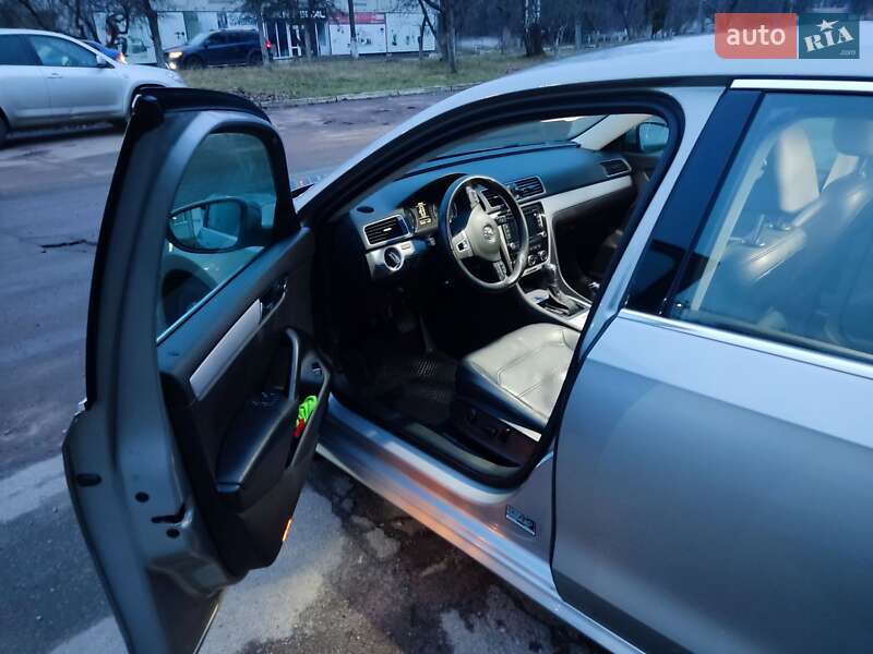 Седан Volkswagen Passat 2011 в Чернигове