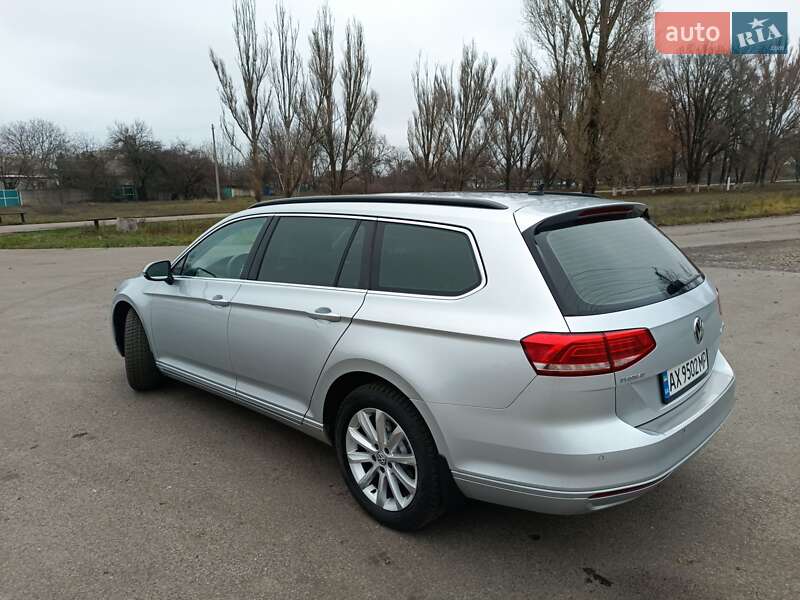 Універсал Volkswagen Passat 2015 в Краснограді