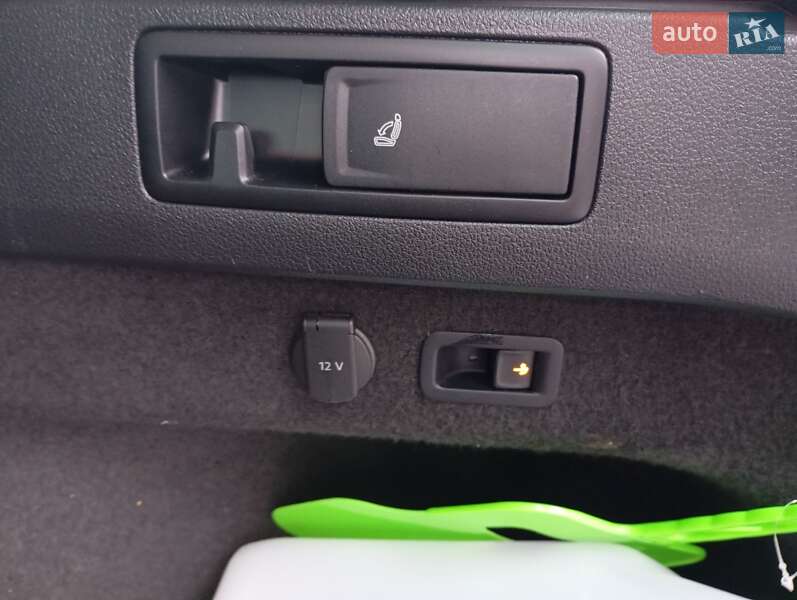 Универсал Volkswagen Passat 2017 в Золочеве фото 8 Универсал Volkswagen Passat 2017 в Золочеве