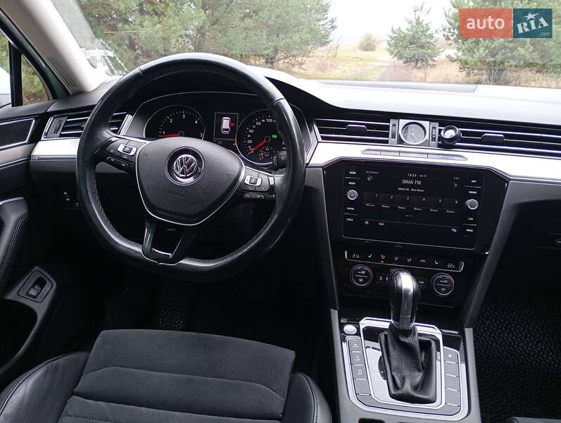 Универсал Volkswagen Passat 2017 в Золочеве фото 21 Универсал Volkswagen Passat 2017 в Золочеве