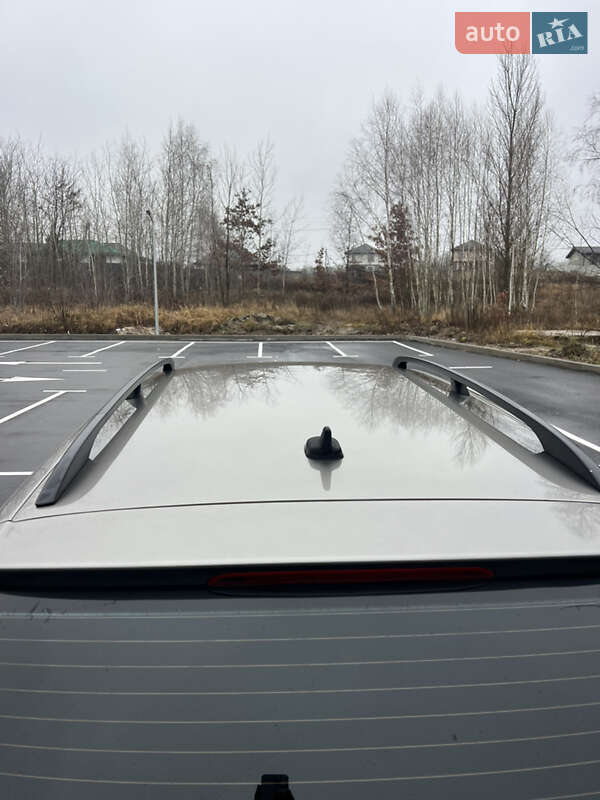 Универсал Volkswagen Passat 2014 в Киеве