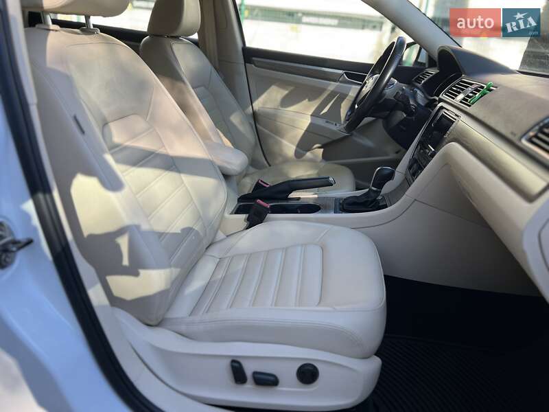 Седан Volkswagen Passat 2017 в Львове фото 13 Седан Volkswagen Passat 2017 в Львове