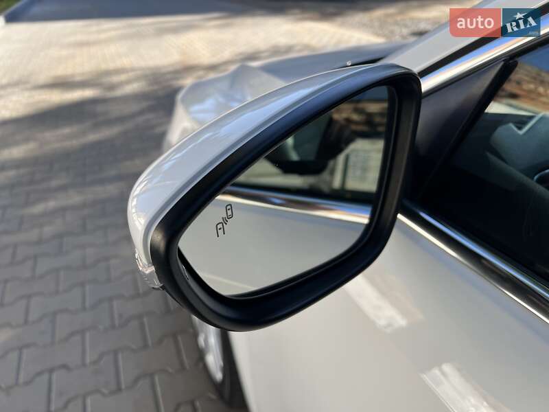 Седан Volkswagen Passat 2017 в Львове фото 36 Седан Volkswagen Passat 2017 в Львове