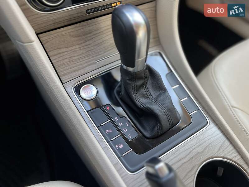 Седан Volkswagen Passat 2017 в Львове фото 21 Седан Volkswagen Passat 2017 в Львове
