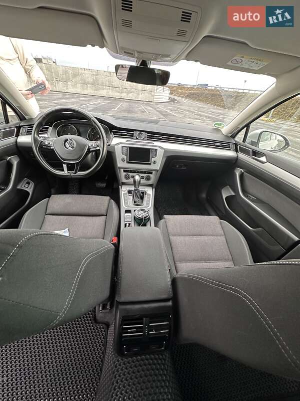 Универсал Volkswagen Passat 2016 в Львове