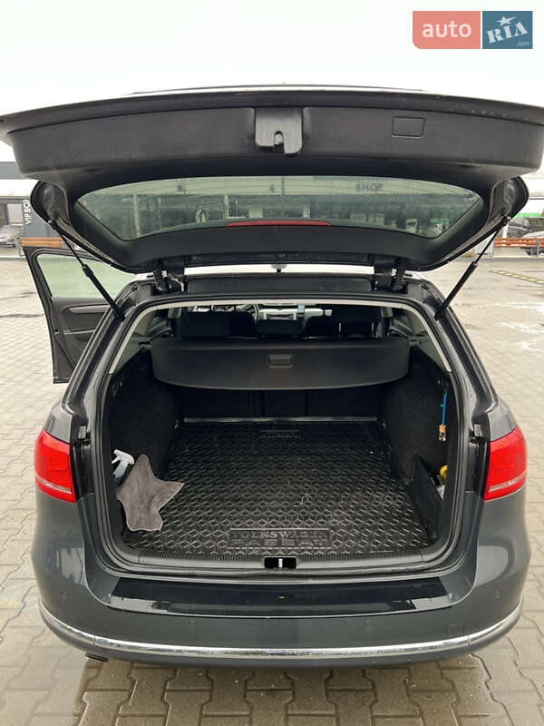 Универсал Volkswagen Passat 2011 в Киеве