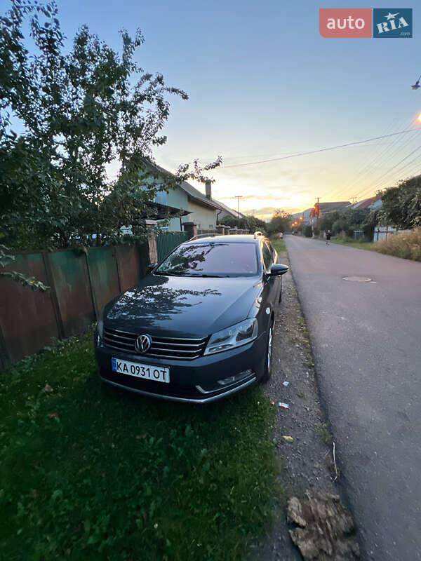 Универсал Volkswagen Passat 2011 в Киеве