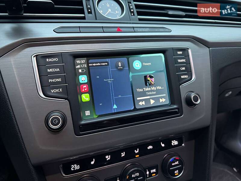 Универсал Volkswagen Passat 2016 в Киеве фото 18 Универсал Volkswagen Passat 2016 в Киеве