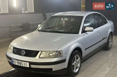 Седан Volkswagen Passat 2000 в Полтаве
