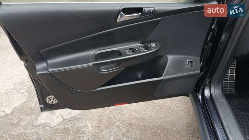 Седан Volkswagen Passat 2006 в Виннице