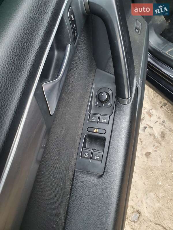 Универсал Volkswagen Passat 2012 в Ровно