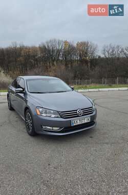 Седан Volkswagen Passat 2013 в Харькове