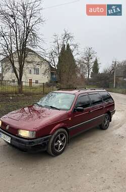 Универсал Volkswagen Passat 1989 в Лановцах