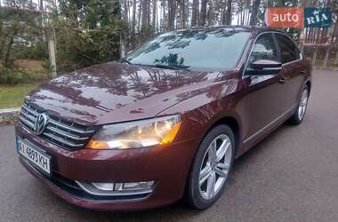 Седан Volkswagen Passat 2012 в Києві