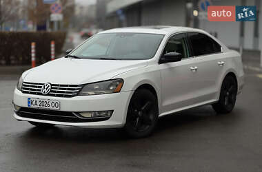 Седан Volkswagen Passat 2012 в Киеве
