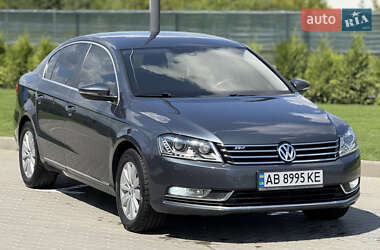 Седан Volkswagen Passat 2011 в Виннице