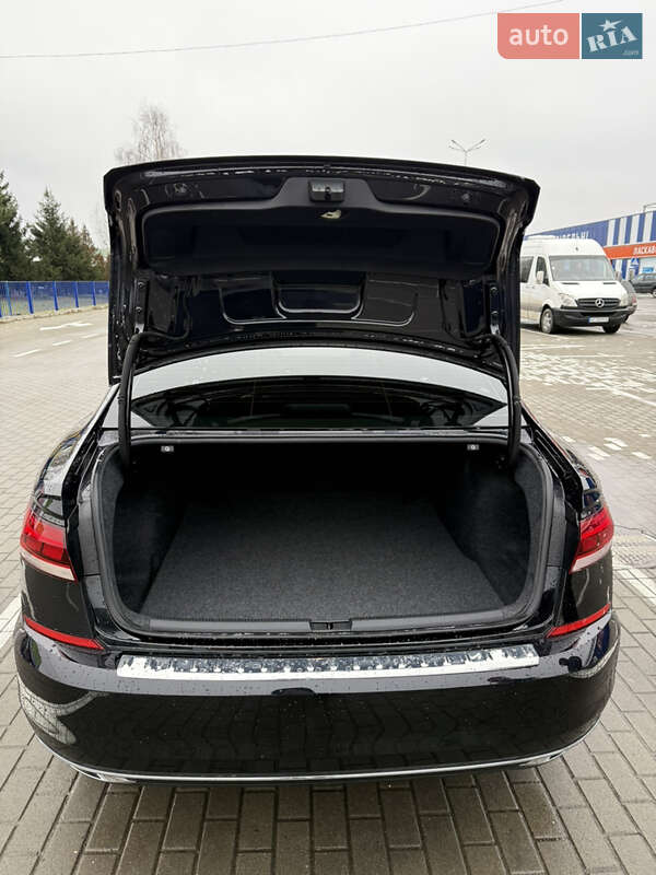 Седан Volkswagen Passat 2021 в Ковеле