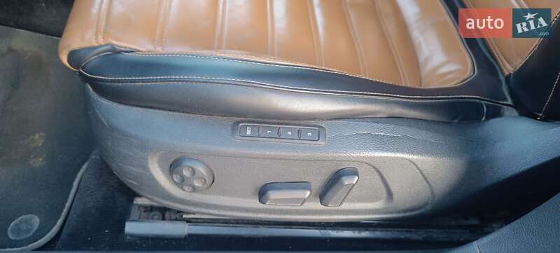 Универсал Volkswagen Passat 2012 в Луцке фото 14 Универсал Volkswagen Passat 2012 в Луцке