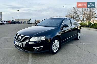 Седан Volkswagen Passat 2008 в Киеве
