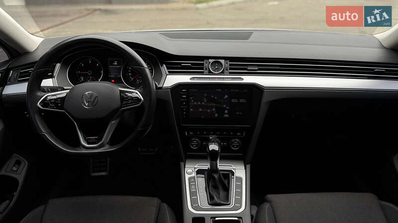 Універсал Volkswagen Passat 2015 в Миколаєві