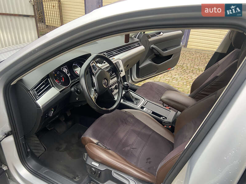 Универсал Volkswagen Passat 2016 в Яворове