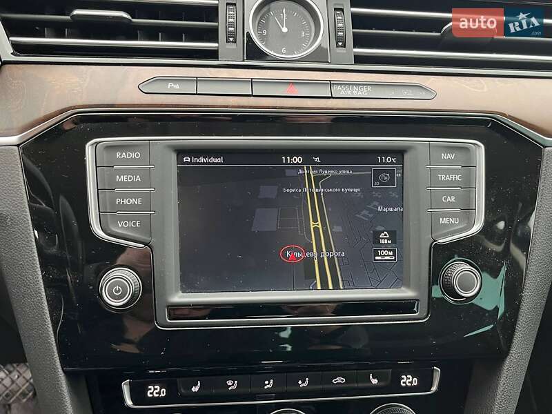 Седан Volkswagen Passat 2017 в Києві