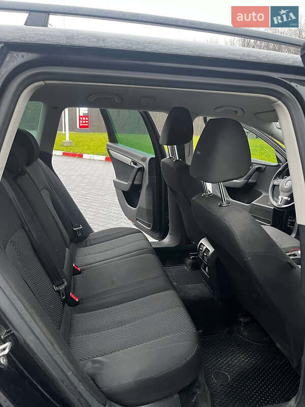 Универсал Volkswagen Passat 2011 в Черновцах