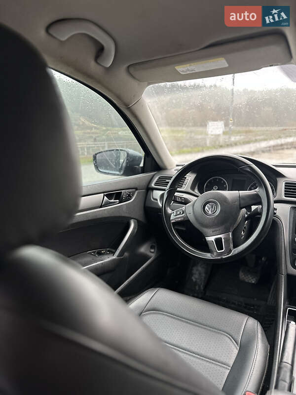 Седан Volkswagen Passat 2014 в Чернигове