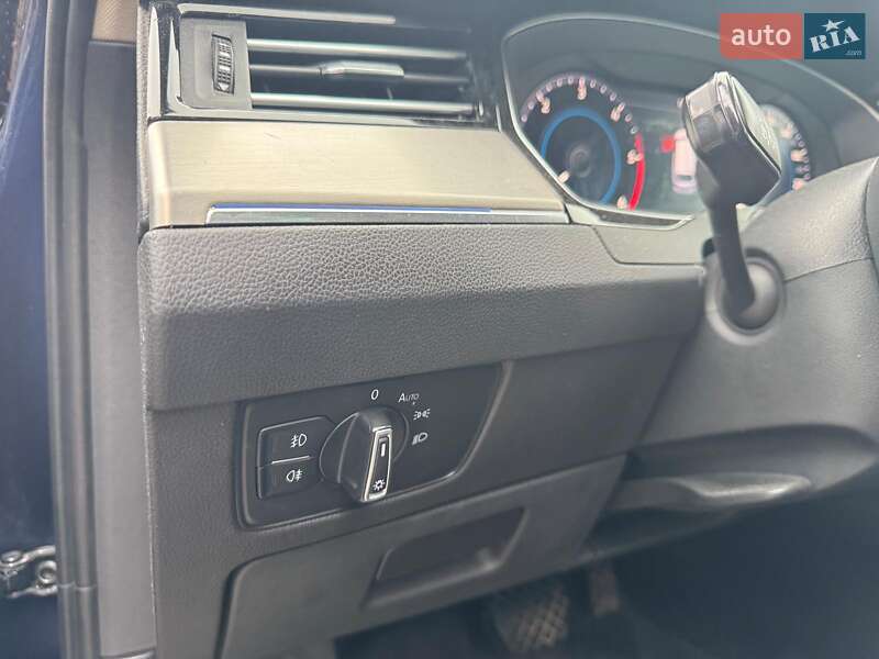 Универсал Volkswagen Passat 2017 в Запорожье фото 20 Универсал Volkswagen Passat 2017 в Запорожье