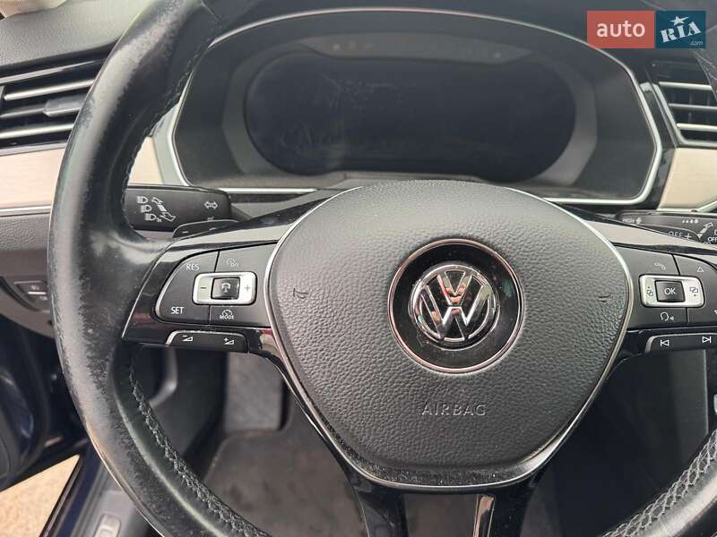 Универсал Volkswagen Passat 2017 в Запорожье фото 25 Универсал Volkswagen Passat 2017 в Запорожье