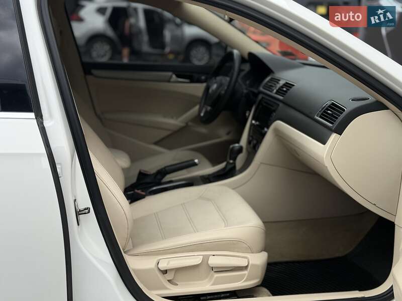 Седан Volkswagen Passat 2014 в Львове фото 36 Седан Volkswagen Passat 2014 в Львове
