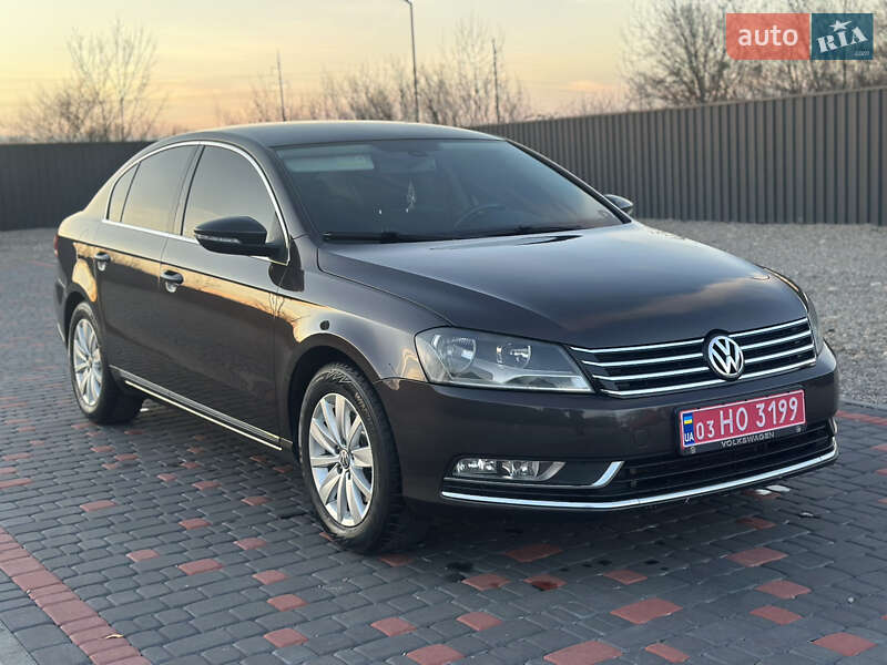 Седан Volkswagen Passat 2011 в Берегово фото 13 Седан Volkswagen Passat 2011 в Берегово