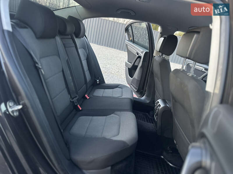 Седан Volkswagen Passat 2011 в Берегово фото 18 Седан Volkswagen Passat 2011 в Берегово