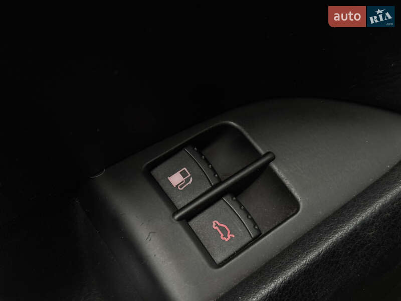 Универсал Volkswagen Passat 2001 в Киеве