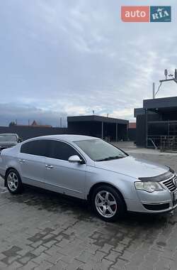 Седан Volkswagen Passat 2005 в Олександрівці