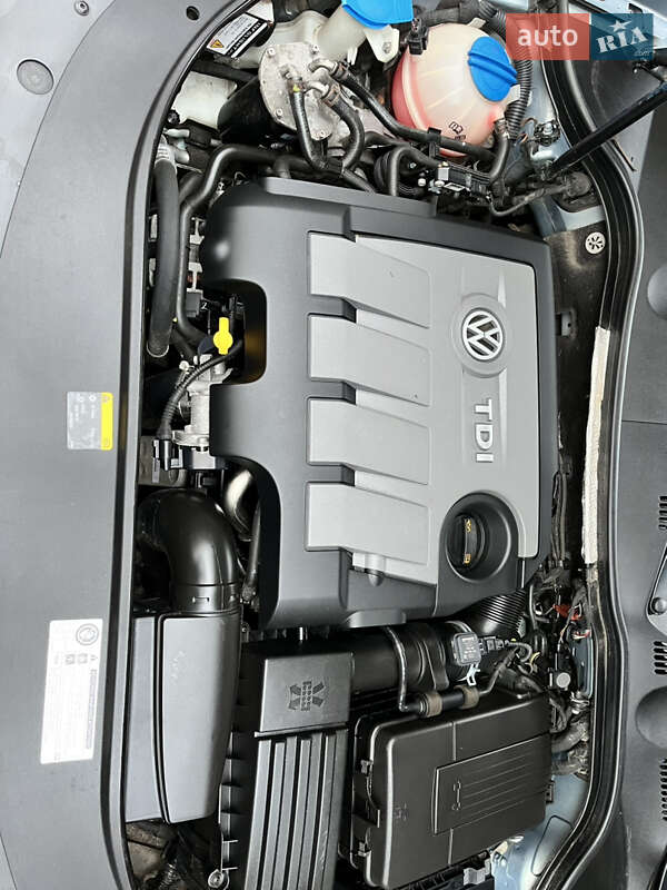 Универсал Volkswagen Passat 2013 в Харькове