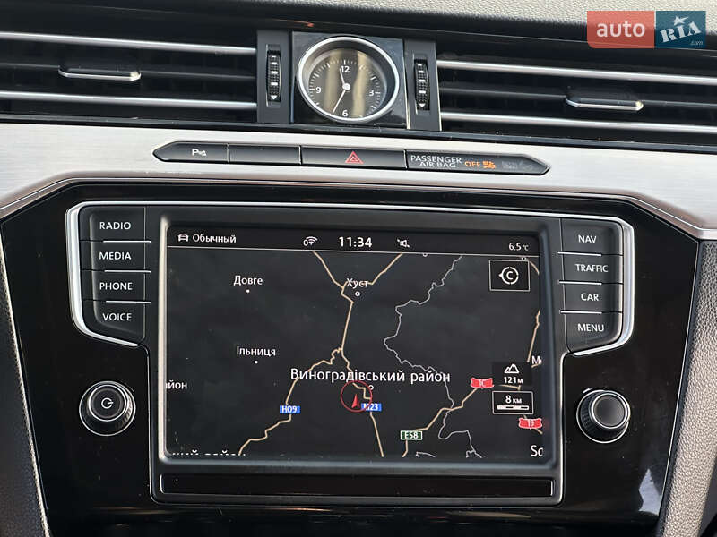 Седан Volkswagen Passat 2016 в Береговому фото 25 Седан Volkswagen Passat 2016 в Береговому