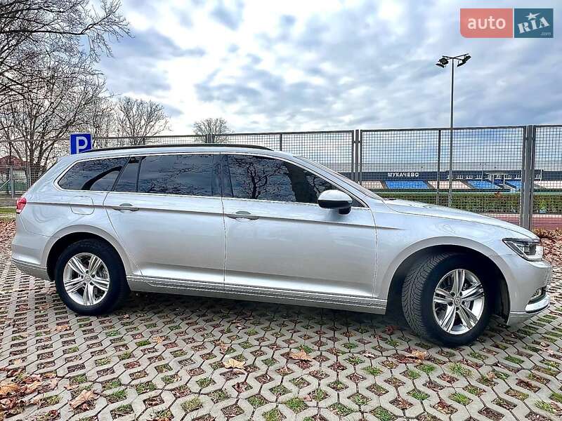 Універсал Volkswagen Passat 2015 в Мукачевому