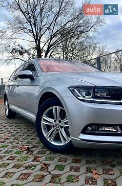 Універсал Volkswagen Passat 2015 в Мукачевому
