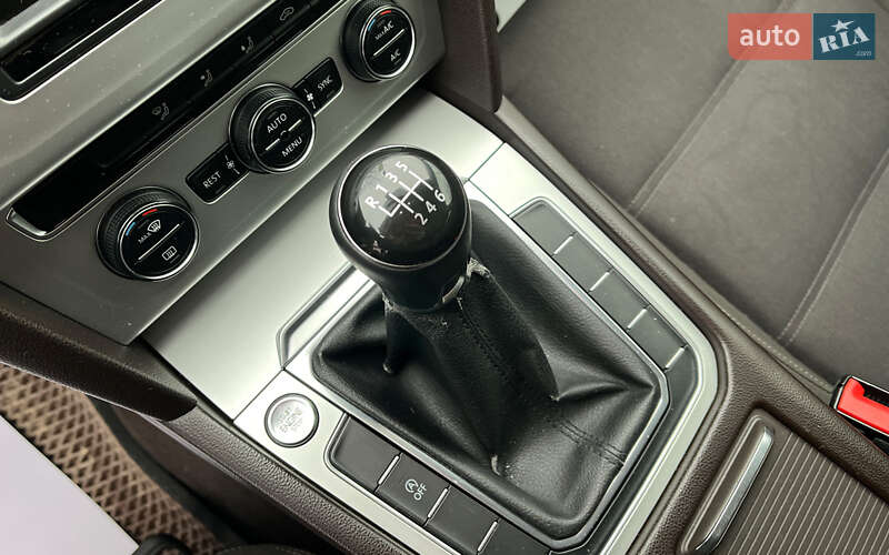 Универсал Volkswagen Passat 2015 в Коломые