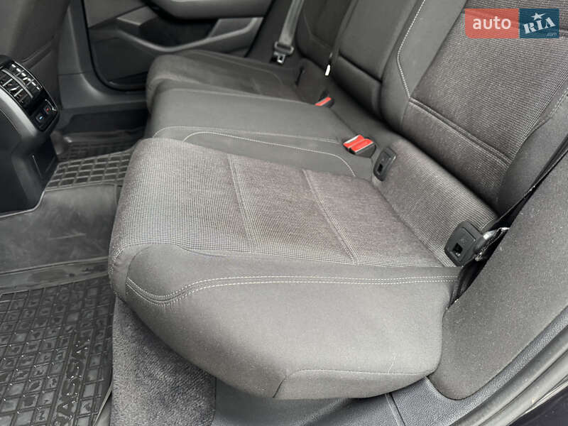 Седан Volkswagen Passat 2015 в Звягеле фото 32 Седан Volkswagen Passat 2015 в Звягеле