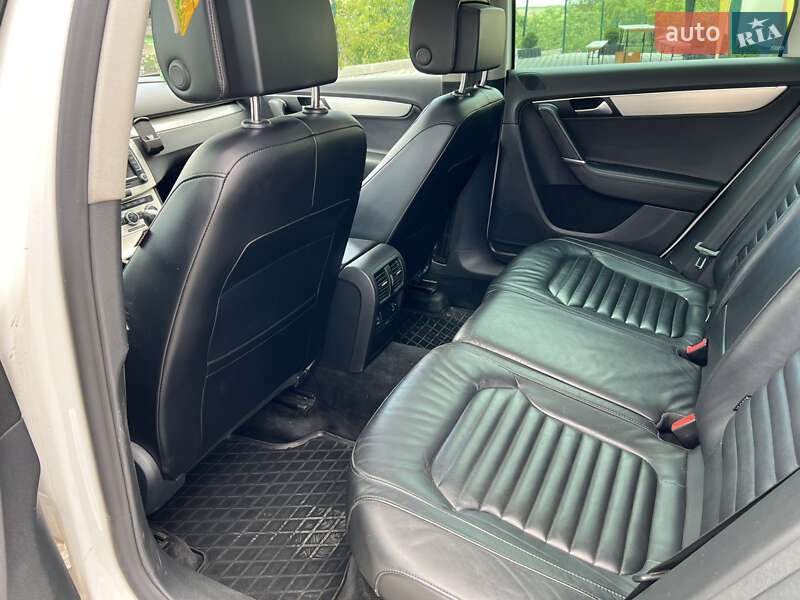 Универсал Volkswagen Passat 2014 в Новой Ушице