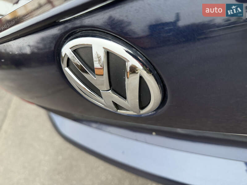 Седан Volkswagen Passat 2014 в Тернополе