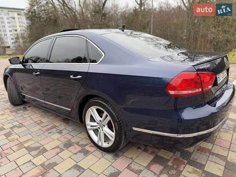 Седан Volkswagen Passat 2014 в Тернополе
