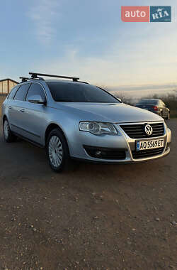 Універсал Volkswagen Passat 2008 в Ужгороді